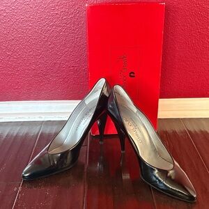 Charles Jourdan Glossy Black Heels